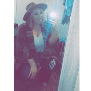 Meet your Posher, Mackenzie